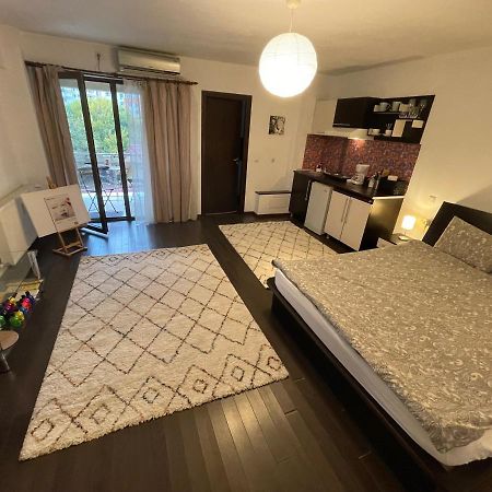 L'Atelier - Relax And Enjoy Your Stay ยาช ภายนอก รูปภาพ